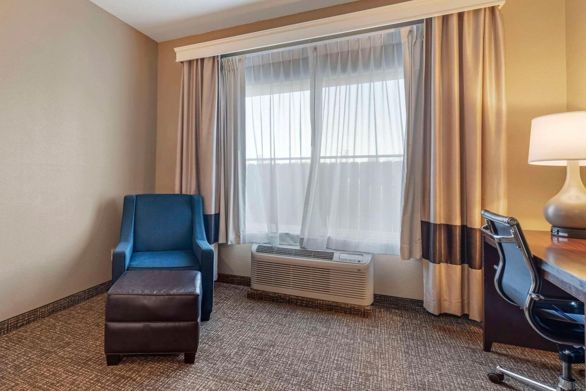 Comfort Inn Lathrop Stockton Airport Екстериор снимка