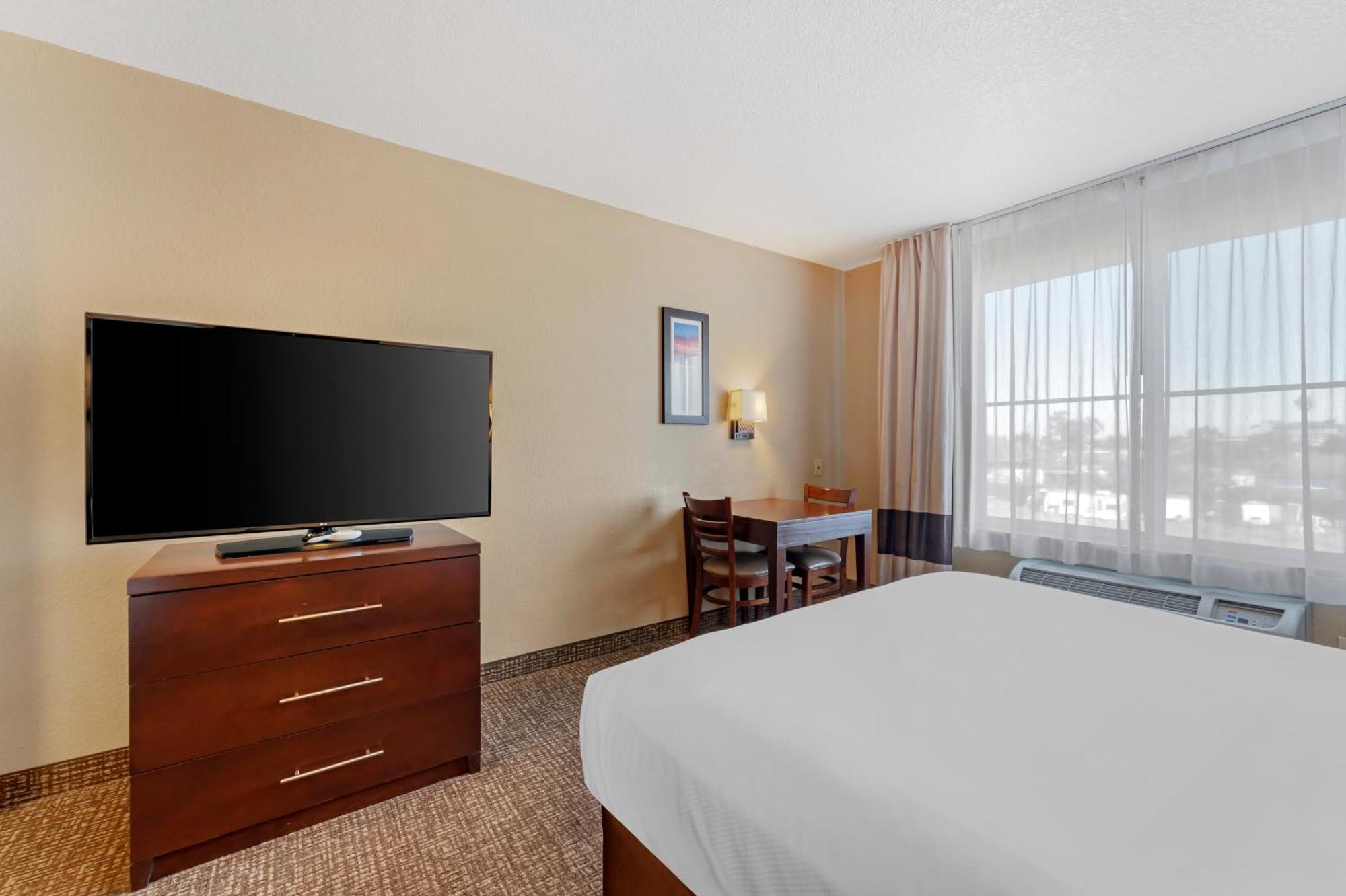 Comfort Inn Lathrop Stockton Airport Екстериор снимка
