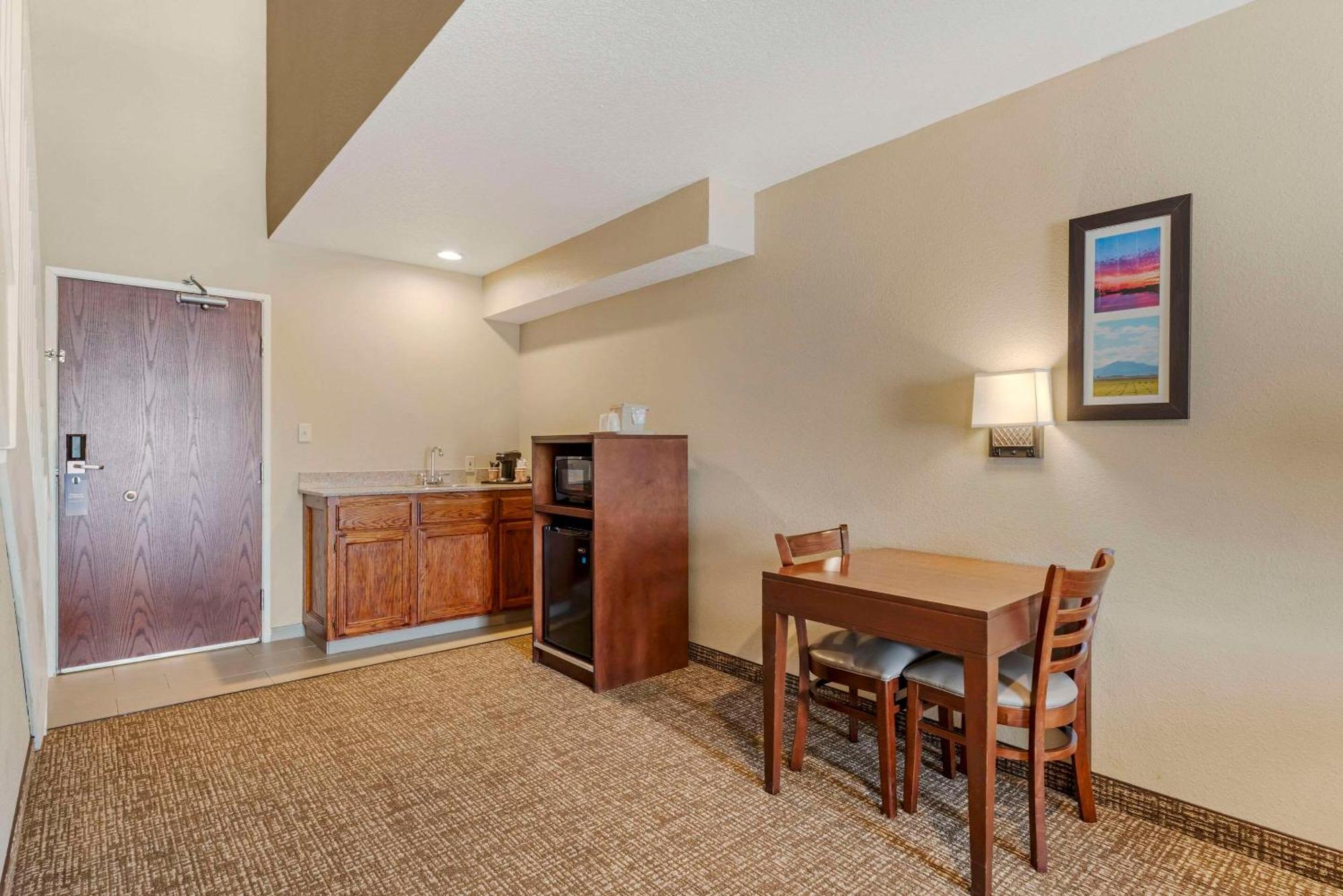 Comfort Inn Lathrop Stockton Airport Екстериор снимка
