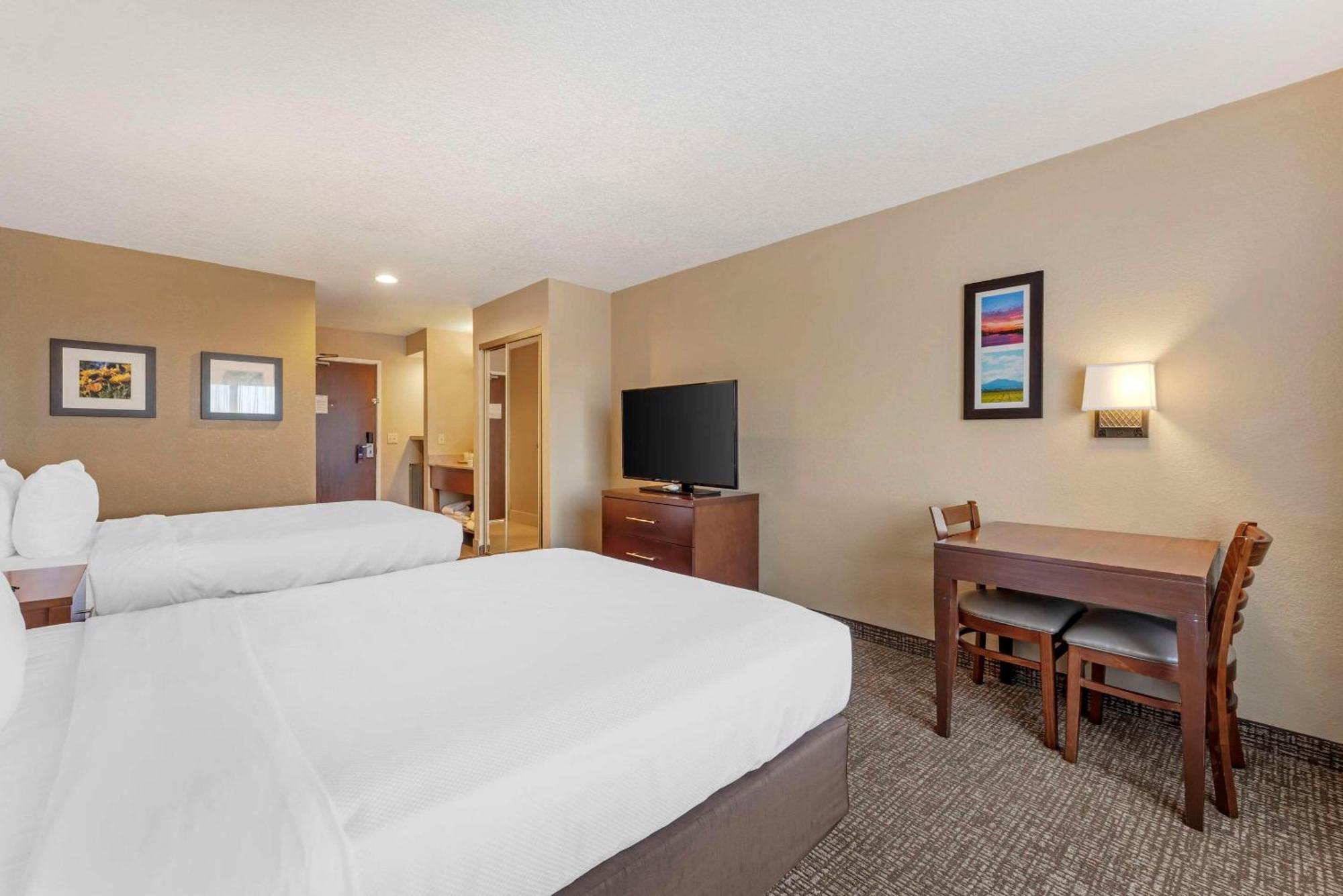 Comfort Inn Lathrop Stockton Airport Екстериор снимка
