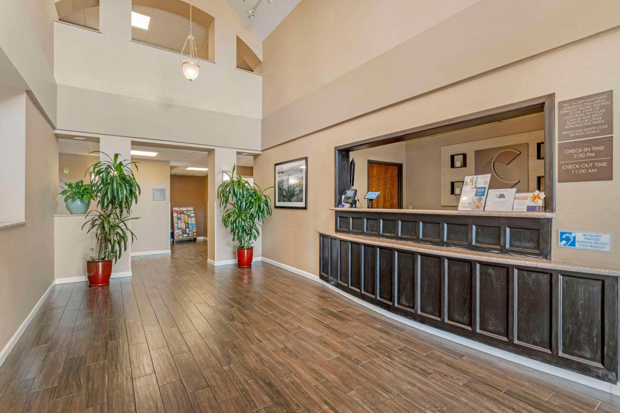 Comfort Inn Lathrop Stockton Airport Екстериор снимка