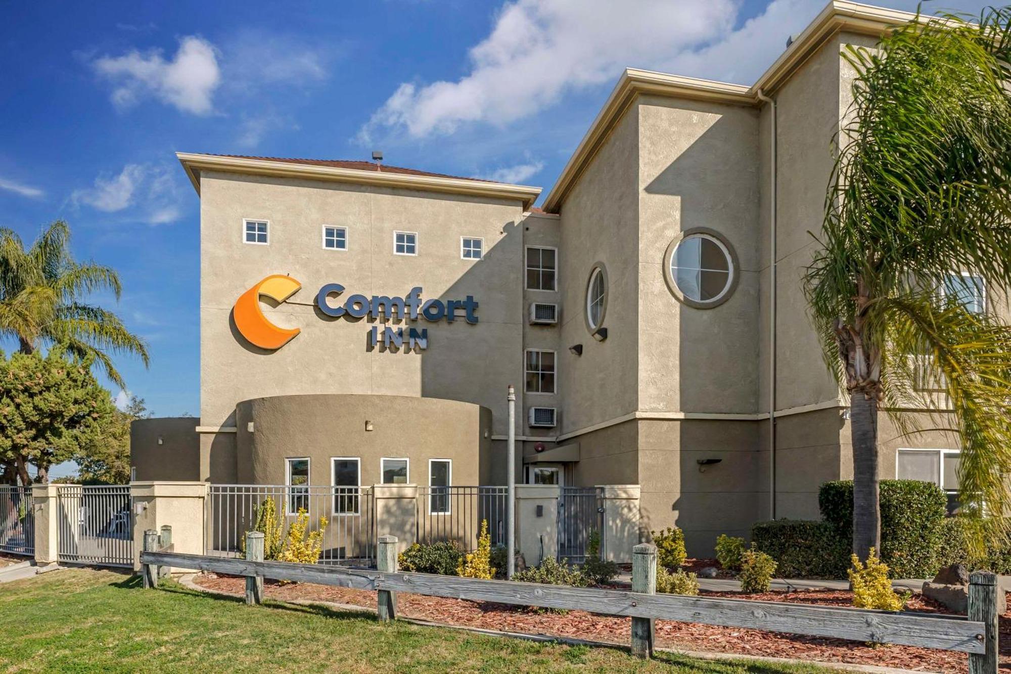 Comfort Inn Lathrop Stockton Airport Екстериор снимка