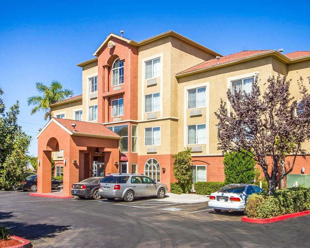 Comfort Inn Lathrop Stockton Airport Екстериор снимка
